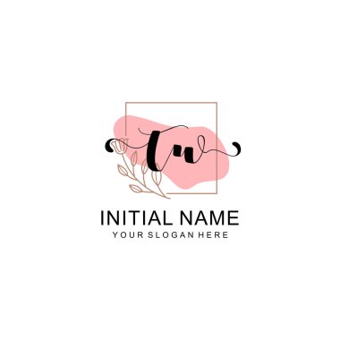 Sanatsal Fırça Aksanlı TW Modern El Yazısı Logosu