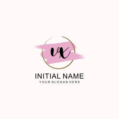 Sanatsal Fırça Aksanlı VX Modern El Yazısı Logosu