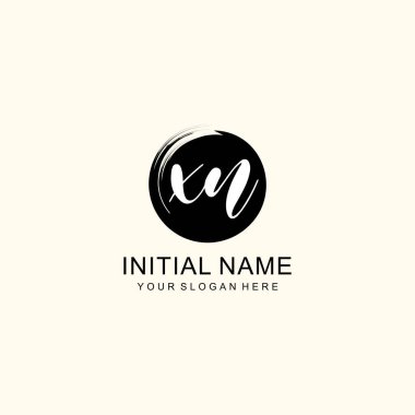 Sanatsal Fırça Aksanlı XN Modern El Yazısı Logosu