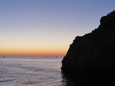 Denizde gün batımı