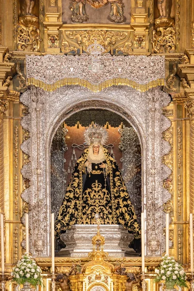 Севилья Испания Ноября 2022 Года Дева Макаренская Главном Алтаре Церкви — стоковое фото