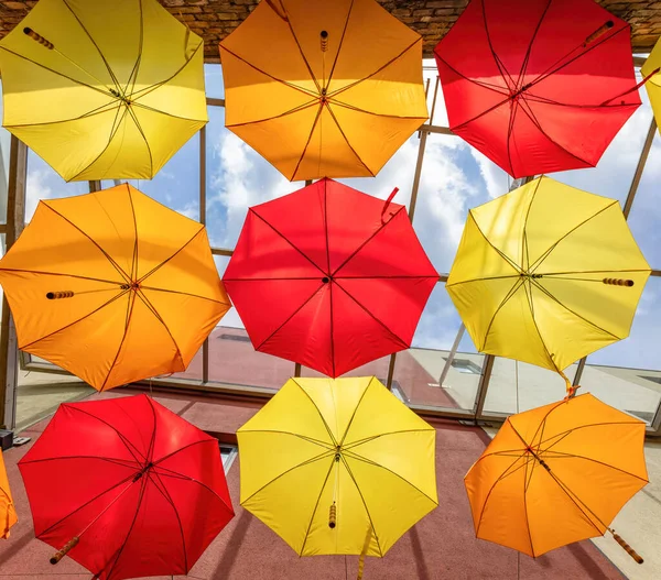Kleurrijke Paraplu Opknoping Camden Town Markt — Stockfoto