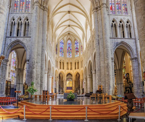 Brusel Belgie Červen 2023 Hlavní Oltář Vitrážními Okny Uvnitř Katedrály — Stock fotografie