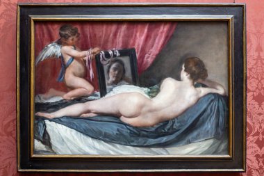 Londra, İngiltere - 19 Mayıs 2023: The Rokeby Venus, nam-ı diğer The Tuvalet of Venus, Venüs at her Mirror, Venus and Cupid, tablo Diego Velazquez tarafından yapıldı, Londra Ulusal Galerisi 'nde sergilendi.