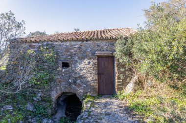 Eski ve kullanılmayan su değirmeni Beas belediyesinde, Huelva, Endülüs, İspanya