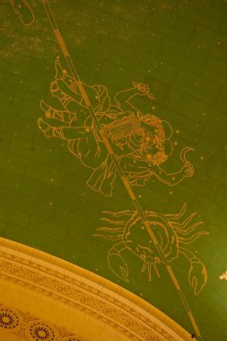 New York, New York, ABD - 21 Mart 2025: Grand Central Tavanda Kanser ve Lyra Takımyıldızları
