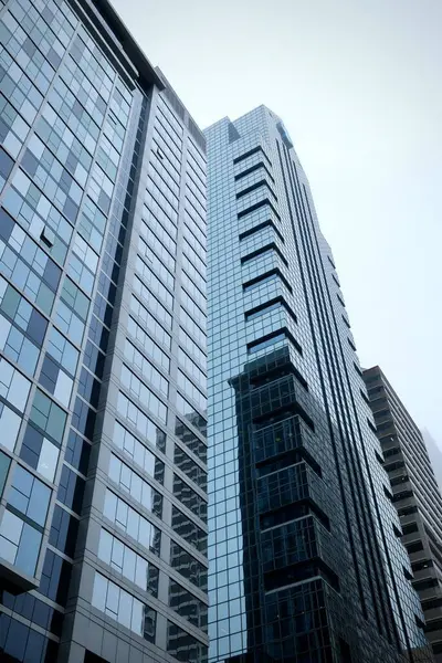 Blue Glass Buildings Downtown 'da (Philadelphia, Pennsylvania, ABD)