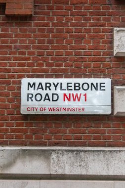 Westminster, Londra 'daki Marylebone Yolu sokak tabelası..