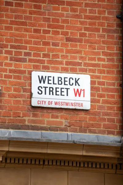 Westminster, Londra 'da Welbeck Caddesi için sokak tabelası..