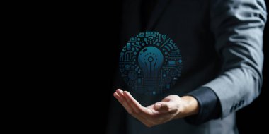 Siyah arka planda el ele tutuşan iş adamlarının dijital bileşimi