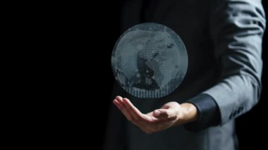 İşadamı eli dünya haritasını gösteriyor. genel ağ kavramı.