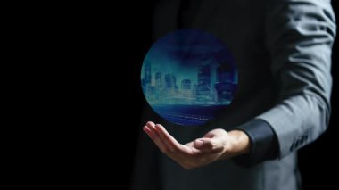 Takım elbiseli iş adamı avucunun içinde, takım çalışması kavramı.