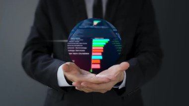 Finansal tablosu olan iş adamı