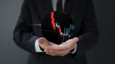 Tablet pc kullanan işadamı