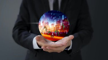 Şehirle birlikte dünyayı tutan iş adamı