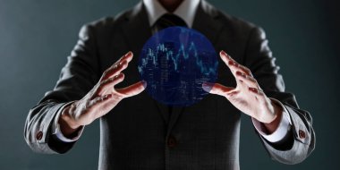 Dijital küreye sahip iş adamı