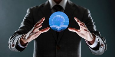 Fütürist teknoloji kavramına sahip bir küreyi elinde tutan bir iş adamı. küresel iş konsepti. 3d oluşturma