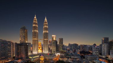 Kuala Lumpur şehir silueti