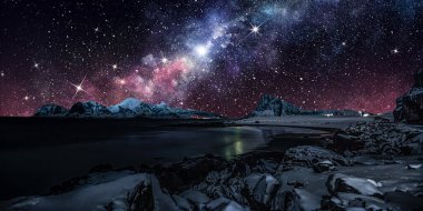 Yıldızlı ve aylı güzel gece gökyüzü