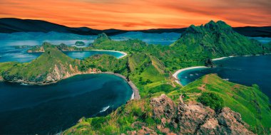 Dağlarda güzel bir gün batımı