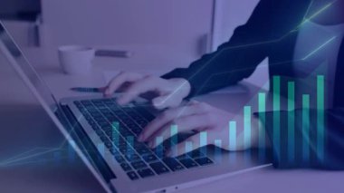 Bilgisayarda ve ön x grafik hologram çiziminde kadın eli yazarken çift pozlama. Borsa yatırım kavramı.