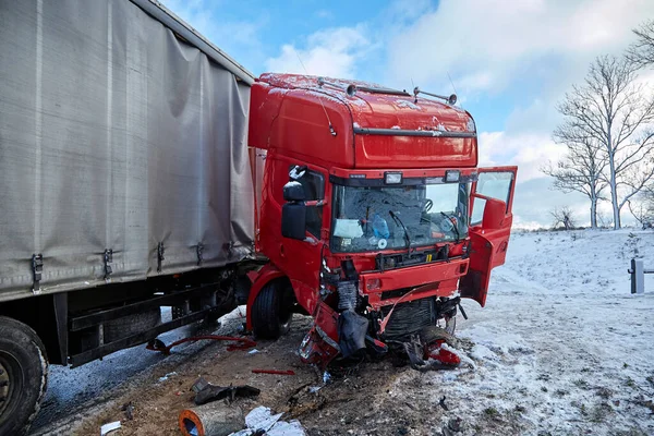 Enero 2021 Eleja Letonia Automóvil Tras Accidente Una Carretera Debido Imagen De Stock