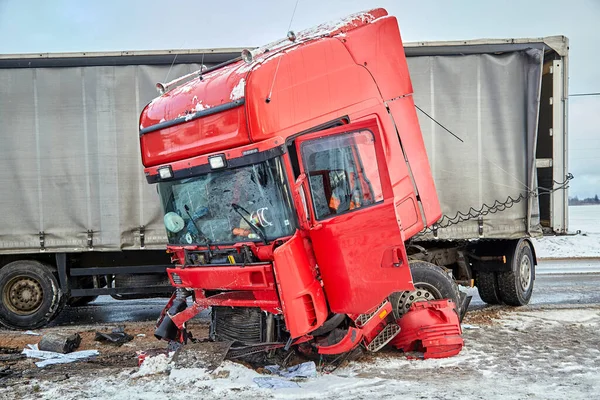 Enero 2021 Eleja Letonia Automóvil Tras Accidente Una Carretera Debido Imagen De Stock