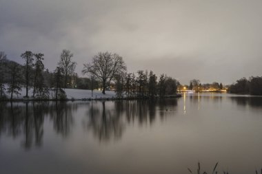 Kış Akşamı Göl Sahnesi, Kissee Goettingen
