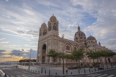Büyük Katedral 'in Güneş Işığı Majesteleri