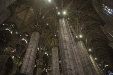 Milano, İtalya 'daki Gotik Katedral İçi