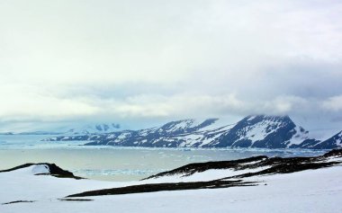 İsrail 'in kuzeyindeki dağların güzel manzarası.