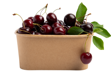 Kahverengi kağıt konteynırdaki kirazlar, şeffaf arkaplanda izole edilmiş, PNG