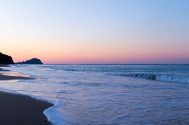 Denizde güzel bir gün batımı