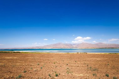 Dağlarda Van Gölü