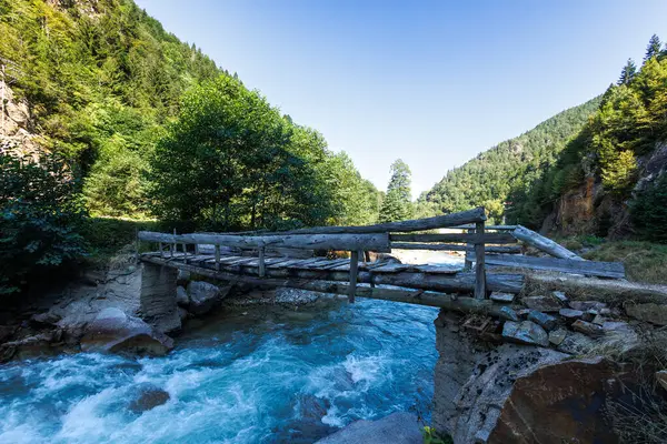 Dağların güzel manzarası
