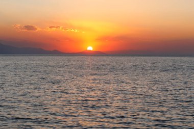 Van Gölü üzerinde güzel bir gün batımı