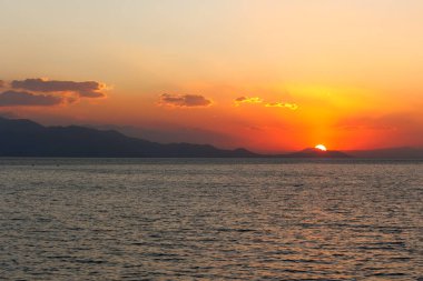 Van Gölü üzerinde güzel bir gün batımı