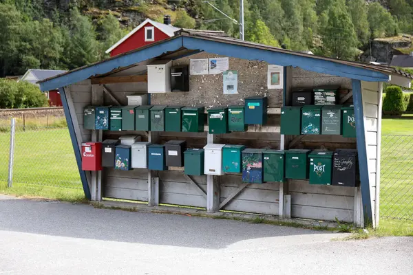 Norveç 'in Flam köyündeki posta kutuları