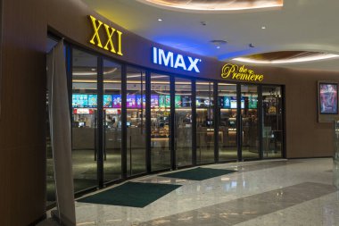 Bali, Endonezya - 17 Aralık 2024: Bali 'deki Icon Bali Alışveriş Merkezi. Üzerinde 