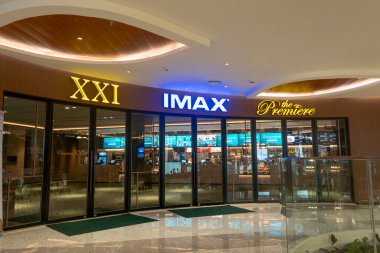 Bali, Endonezya - 17 Aralık 2024: Bali 'deki Icon Bali Alışveriş Merkezi. Üzerinde 