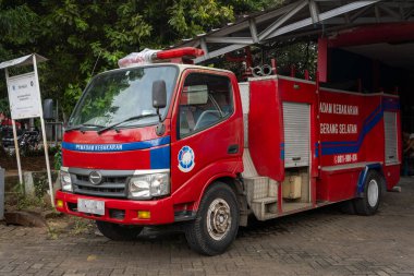 Jakarta, Endonezya - 30 Ocak 2025: Bintaro Jaya 'da üzerinde 