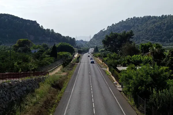 İspanya 'da bir dağda bir yol