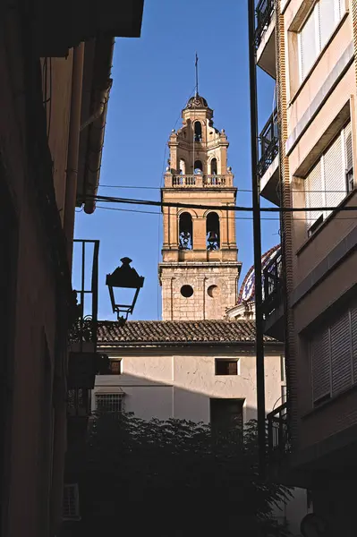 Valencia, İspanya 'daki eski kilise manzarası