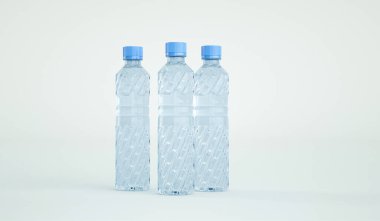 500 ml şişelenmiş su içme suyu yüksek çözünürlüklü resim