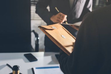 Avukat, müvekkiline mahkemeye çıkarılması gereken yasayı açıkladı..