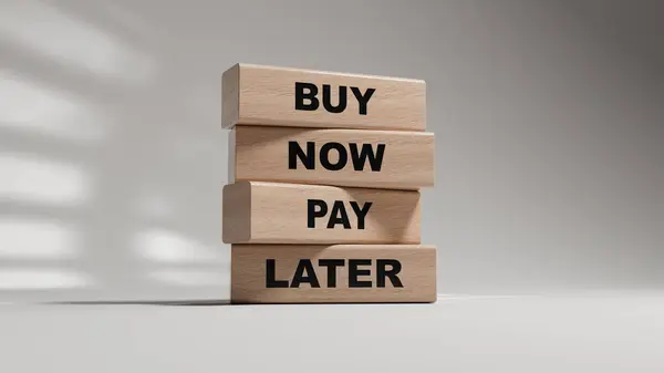 Şimdi al Daha sonra öde sembolü. Buy sözcüğünü kavramsal olarak kabul edin. Daha sonra tahta bloğa ödeyin. İş ve Satın alma şimdi daha sonra beyaz arka planda 3D konsepti ile ödeme yapın..