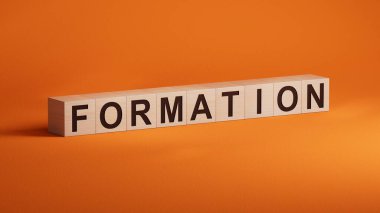 Metin Oluşturma için tahta küpleri kapat. Tahta küpleri kapat, Turuncu arkaplanda 3D İş Konsepti.