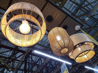 Beachy Vibe Tribe. These woven lightshades were spotted at a retailer.  Many retailers are stocking a more diverse range of products than in previous years. These lightshades suit a contemporary style of decorating. 