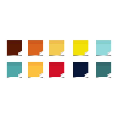 Beyaz arkaplandaki yapışkan notlar için renkli sayfalar.