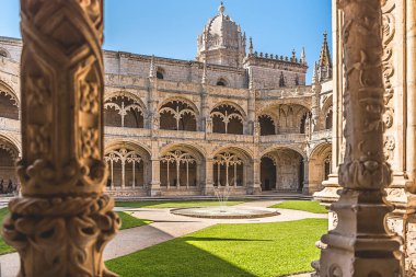 Lizbon, Portekiz, Mayıs 05, 2022: Jeronimos Manastırı veya Hieronymites Manastırı (Türkçe: 